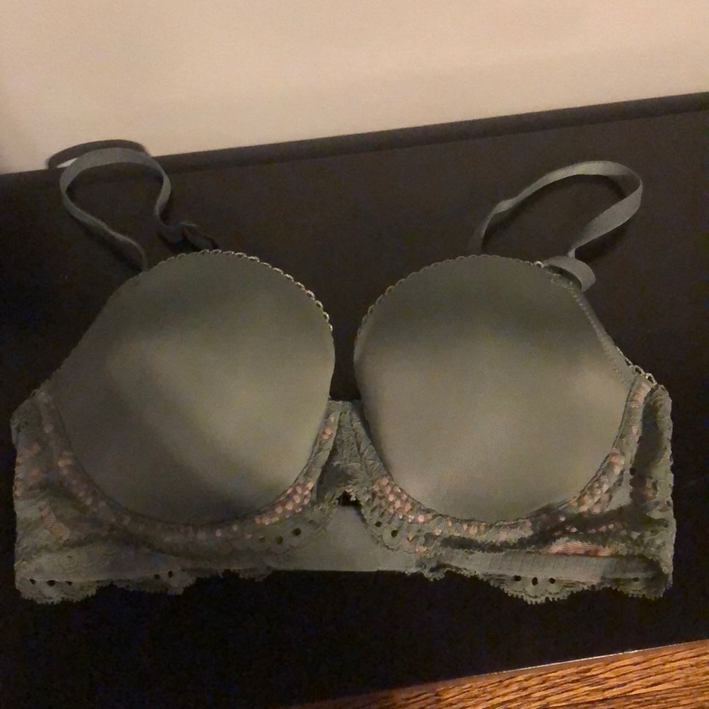 Victoria Secret bra
